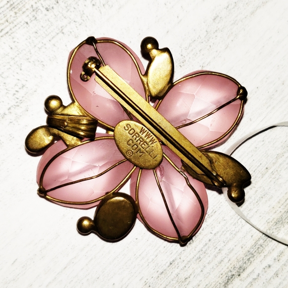 🌺Beautiful Sorrelli Pink Flower Brooch/Pin. - Picture 3 of 10